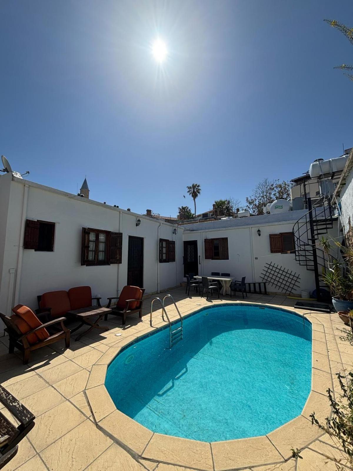 Kyrenia Palace Boutique Kyrenia (Northern Cyprus)